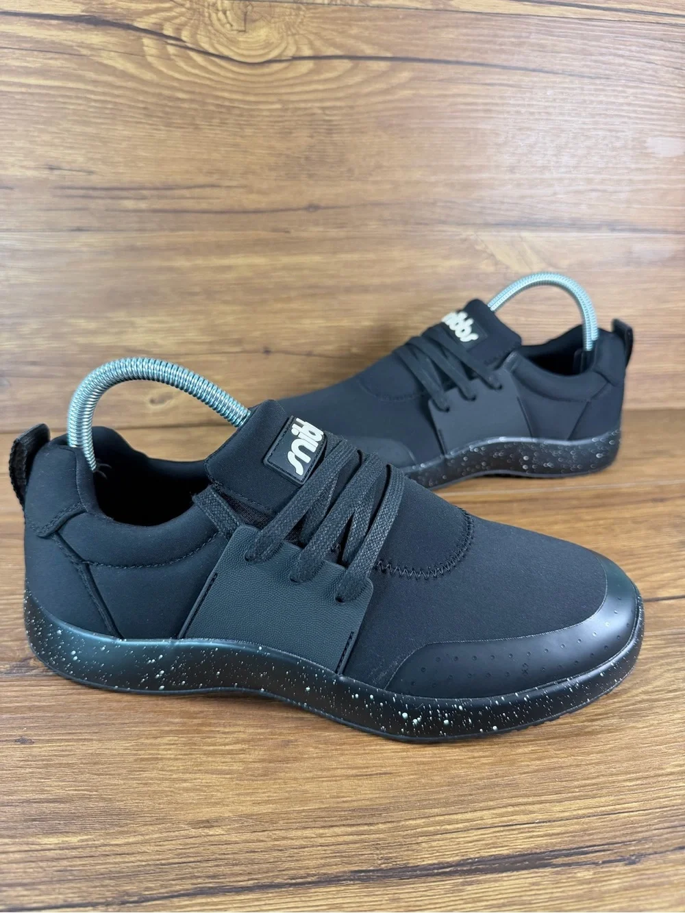 Snibbs Spacecloud 2.0 Black Speckle Lace Up Work Sneakers Shoes Women’s Size 9
